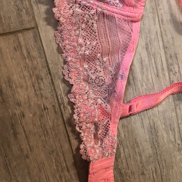 Bra - Picture 2 of 4